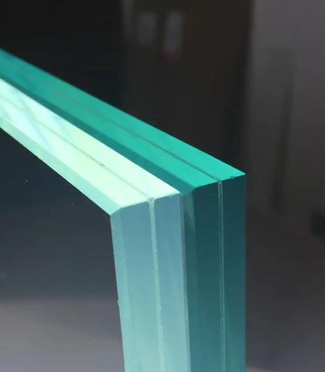 호주 인증 표준 AS/NZS 2208: 1996 CE 인증 6.38mm ~ 13.52mm 투명 및 유색 접합 유리