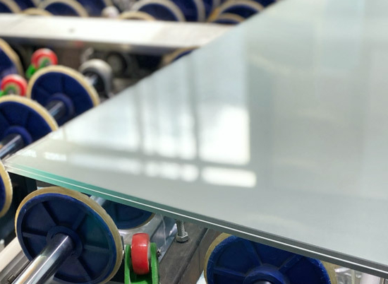 호주 인증 표준 AS/NZS 2208: 1996 CE 인증 6.38mm ~ 13.52mm 투명 및 유색 접합 유리